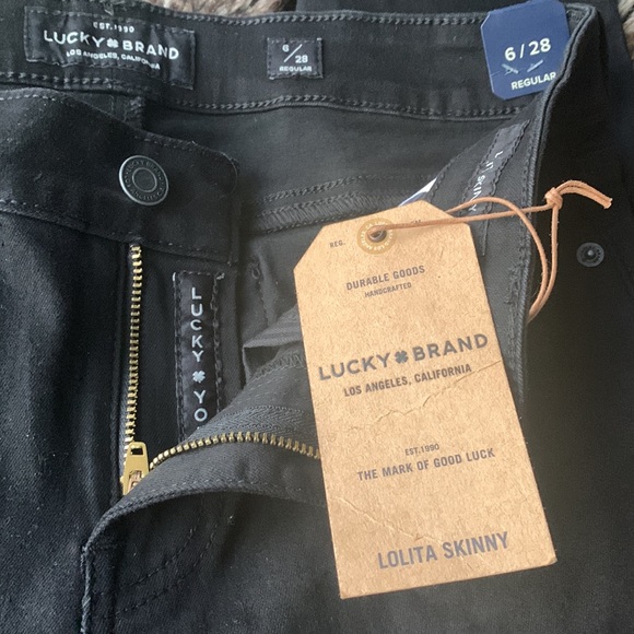 Lucky Brand Denim - NWT Lucky Brand Black Skinnies